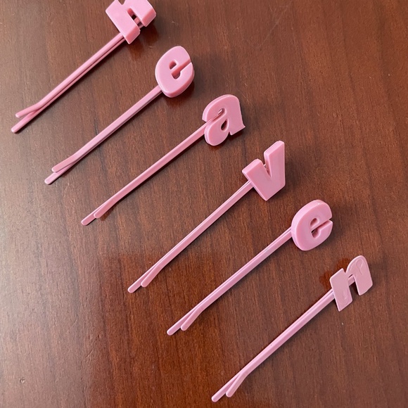 Marc Jacobs Heaven Bobby Pins Hairpin Set of 6 New Never Used - Picture 2 of 2